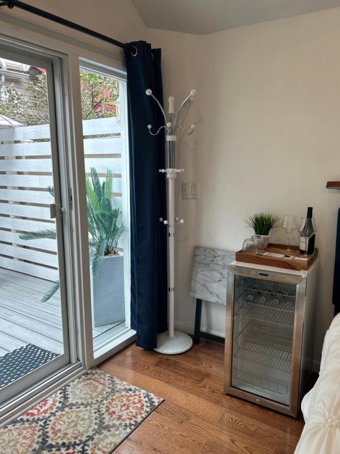 Adorable 1 Bedroom Cottage Nova York Exterior foto