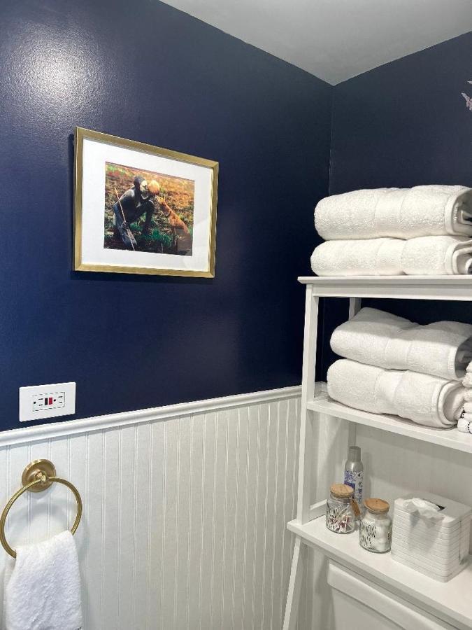 Adorable 1 Bedroom Cottage Nova York Exterior foto